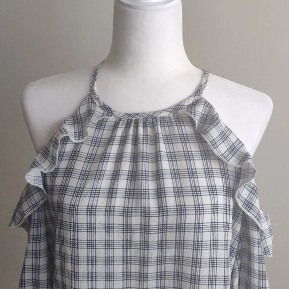 Gilly off-the-shoulder top with sleeves. Size S Blue/white plaid. 100% polyester - Picture 2 of 8